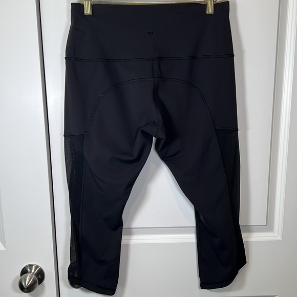 Lululemon Hot To Street Crop - Picture 4 of 12